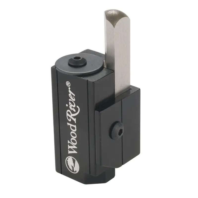 Quick-Cut Corner Chisel for Tight-Angle Mortising and Cleanup